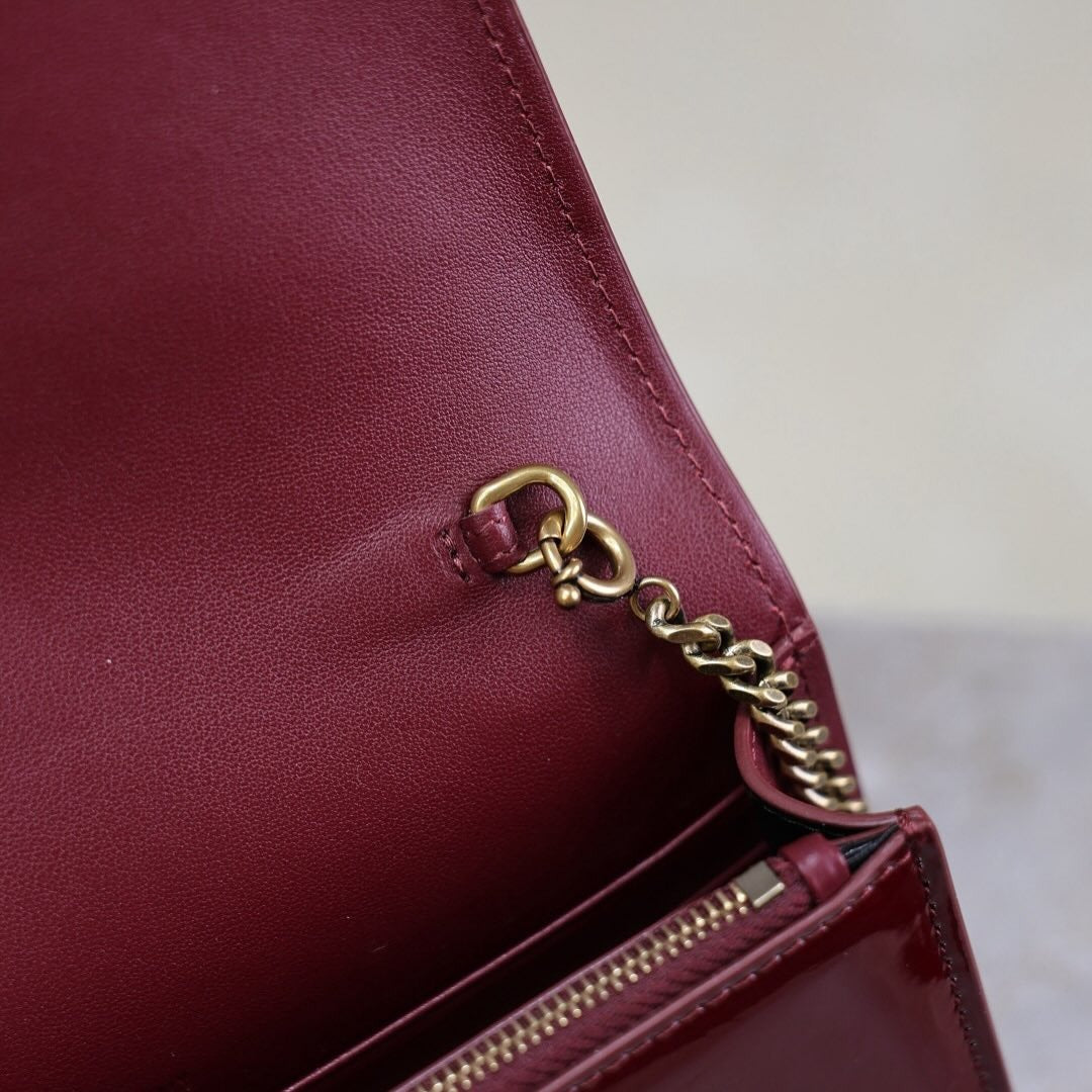 YVES SAINT LAURENT KATE SMALL IN PATENT LEATHER